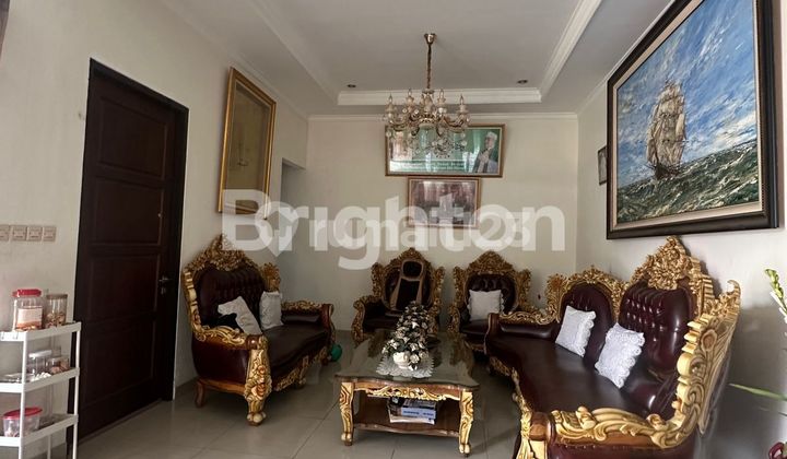 RUMAH MEWAH SIAP HUNI COCOK UNTUK LIBURAN PLUS TAMAN DAN KOLAM RENANG DEPOK CILODONG  2