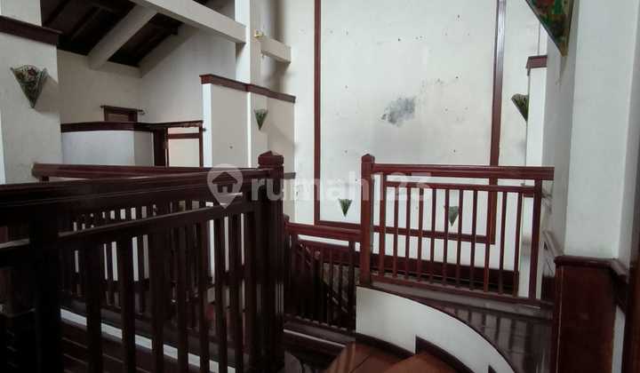 Rumah 2,5 Lantai Dengan Kolam Renang Di Jl. Cipaku Kebayoran Baru 2