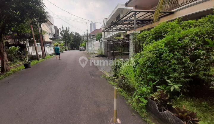 Rumah Strategis 4 BR Di Lingkungan Nyaman Kebayoran Baru 2