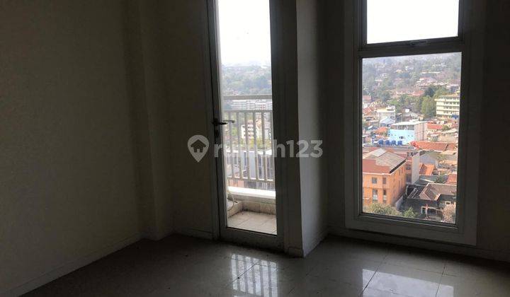 .jual cepat murah apartemen parahyangan residence studio kosongan pares 2