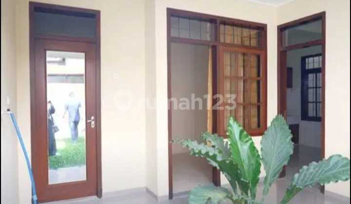 rumah besar bagus terawat murah di sayap pasteur siap huni 5