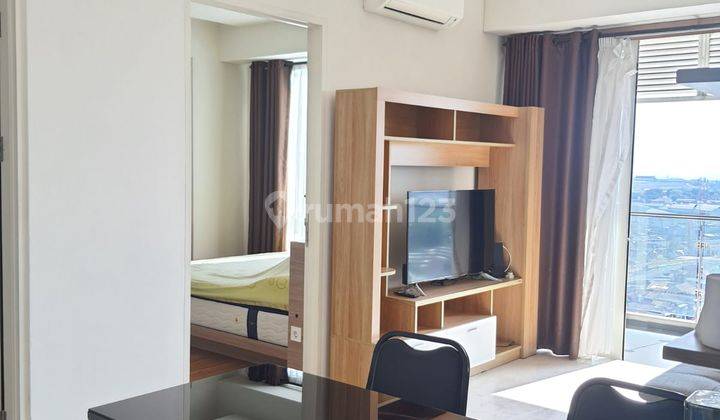 sewa murah bagus apartemen landmark residence 2 BR furnished siap huni 1