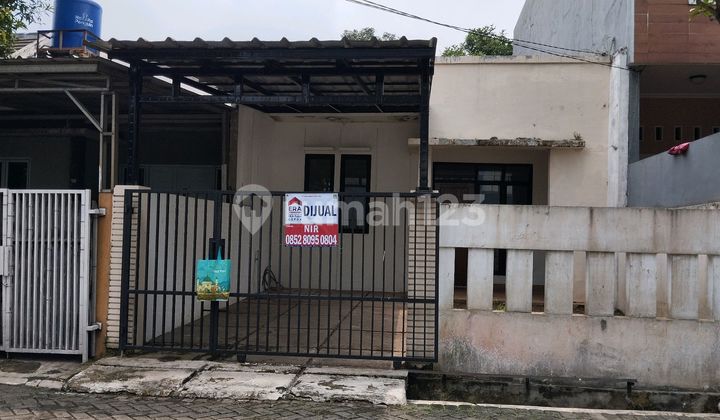 For Sale: Single-Story House in a Cluster, Flood-Free, Safe and Comfortable Location, One Gate System. For Sale: Single-Story House in a Cluster, Flood-Free, Safe and Comfortable Location, One Gate System.