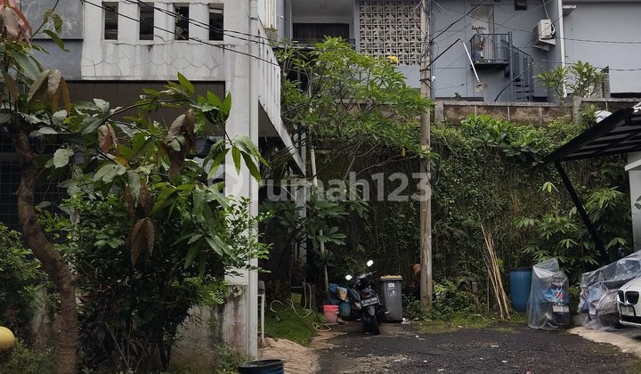 Dijual Rumah2,5 Lantaidekat Pintu Tol Desari