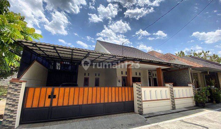 Rumah Nyaman Modern Minimalis Dekat Dengan Bandara Solo 2