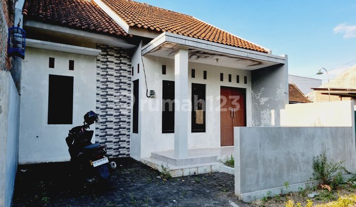 Rumah Nyaman Dan Luas Siap Huni Di Colomadu Karanganyar Rumah Nyaman Dan Luas Siap Huni Di Colomadu Karanganyar