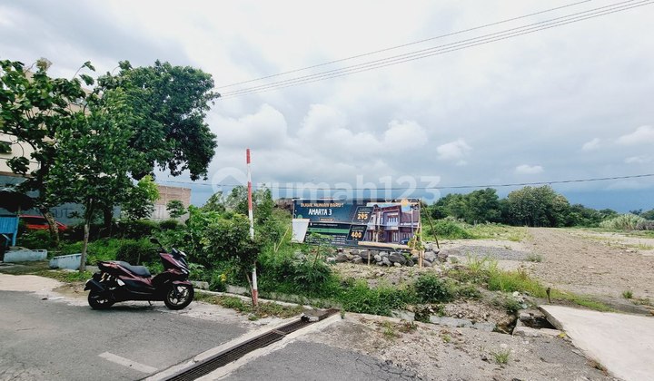 Rumah Cantik Modern Murah Strategis di Cluster Bolon