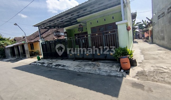 Rumah Second Siap Huni Gedongan Colomadu 1