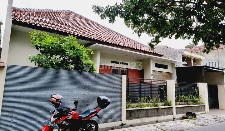 Rumah Mewah 307m2 Nyaman Asri Dekat Gor Manahan Solo 2