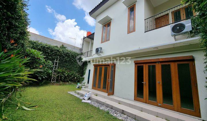 Rumah Mewah Area Manahan Solo Kota