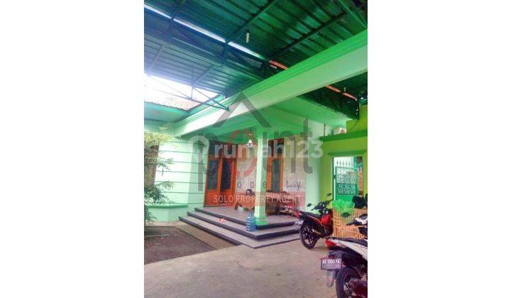 Rumah Mewah Tengah Kota Serengan Solo 8