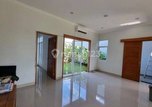 Rumah Mewah Cluster 2lt Klodran Colomadu Karanganyar 2