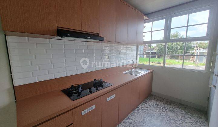 Rumah Bagus 1.5 Lt Mezanin Semi Furnish Cluster  8