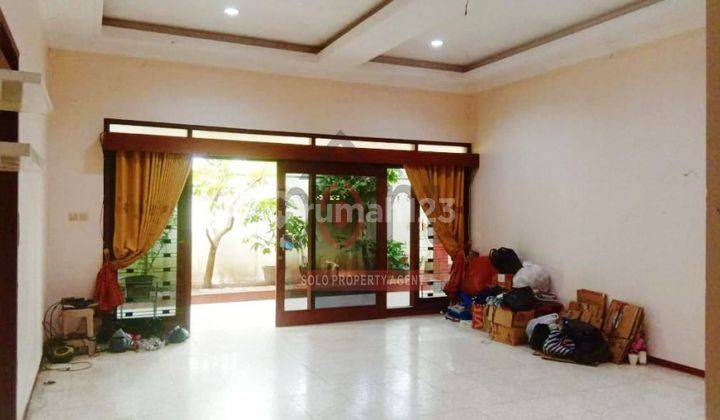 Rumah Hunian Second Dekat Stasiun Purwosari Laweyan Solo 5