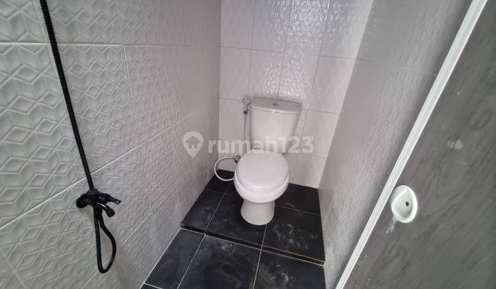 Rumah Cantik Lt 80m2 Murah Model Kekinian Di Gedongan 6