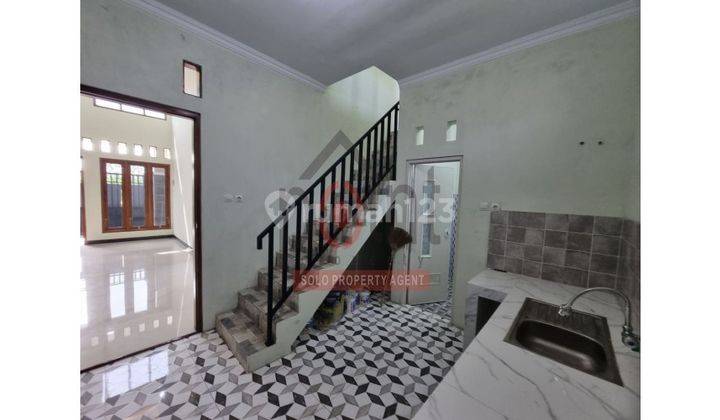 Rumah Bagus Siap Huni Gedongan Colomadu Karanganyar 5