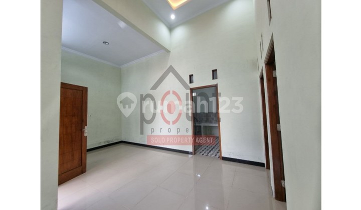 Rumah Bagus Siap Huni Gedongan Colomadu Karanganyar 8