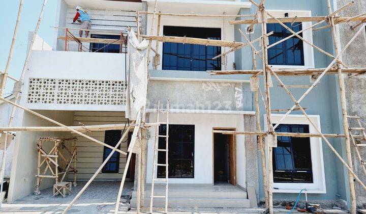 Rumah Cantik 2 Lt Cluster Finishing Dekat Pintu Tol Solo 1