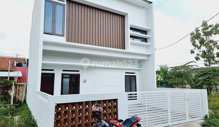 Rumah Cantik 2 Lt Gress Siap Huni Area Gentan 1