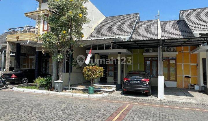 Rumah Cantik Cluster One Gate Semi Furnish Gatak Sukoharjo 1