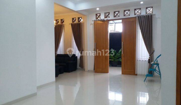 Rumah Mewah Furnish 1,5lantai Pajang Solo Dekat Alila Hotel 2