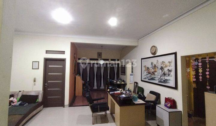 Rumah Mewah Cluster Tengah Kota Manahan Solo 2