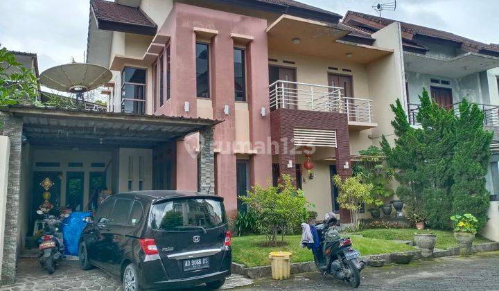 Rumah Mewah Cluster Tengah Kota Manahan Solo 1