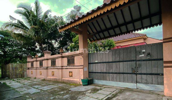 Rumah Mewah Full Jati di Perumahan Gawanan Colomadu 1