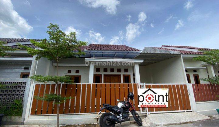 Rumah Baru Modern Siap Huni Gumpang Sukoharjo