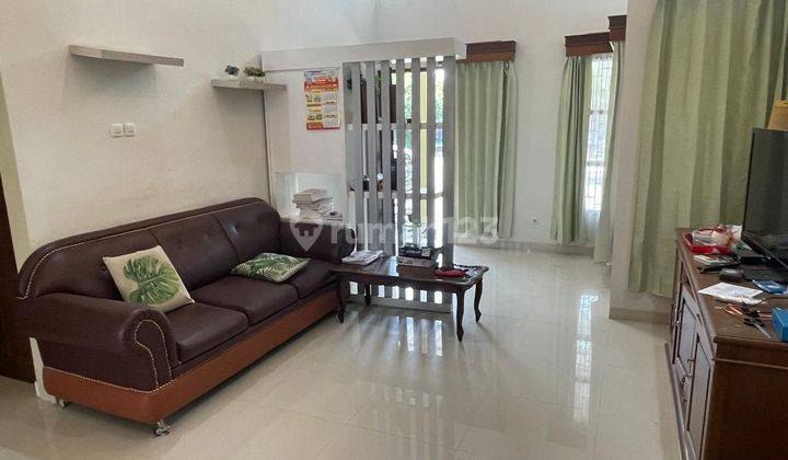 Rumah Bagus Semi Furnish di Cluster Jln Mangesti Raya  2