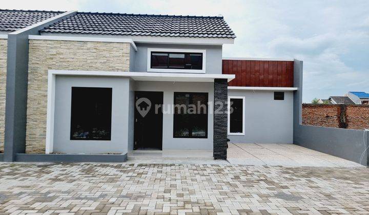 Rumah Hunian Cluster Modern Harga Ekonomis Gedongan Colomadu 1