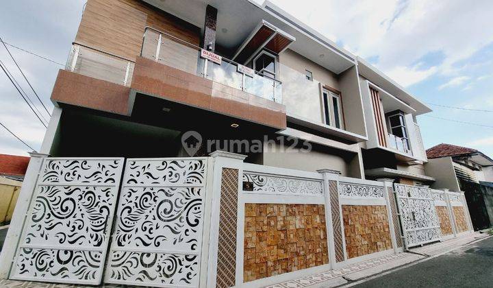 Rumah Baru Modern Strategis 2lantai Mangkubumen Solo 1