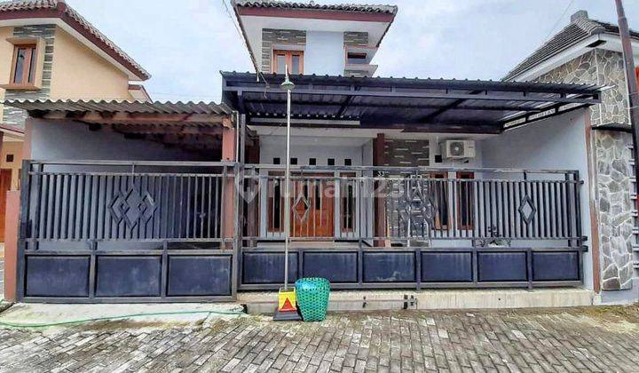 Rumah Second Bagus di Perumahan Joho Mojolaban 1