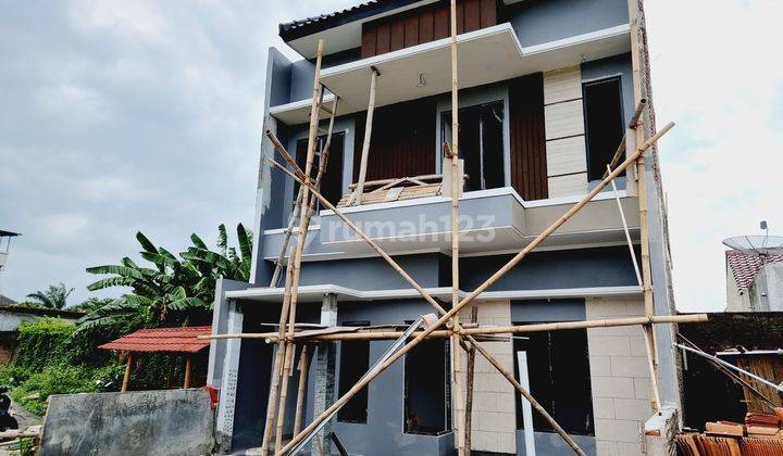 Rumah Cantik Finishing Dekat Exit Tol Klodran Colomadu 1