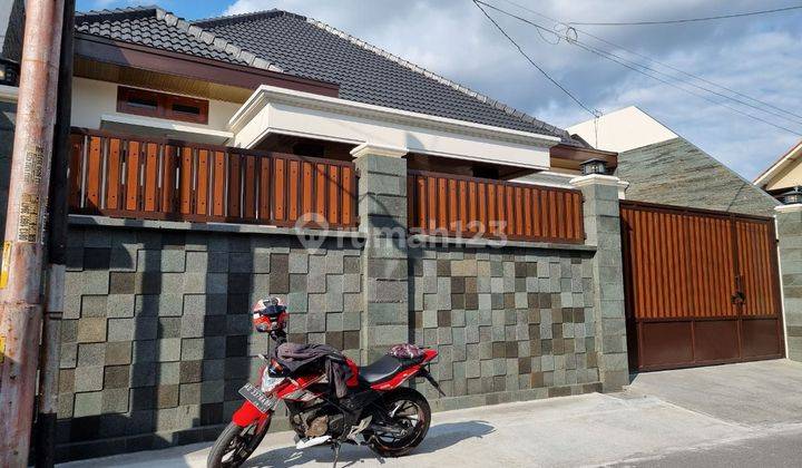 Rumah Mewah 261m² Finishing Dekat Fave Hotel Manahan Solo 2