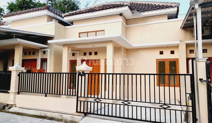 Rumah Cantik Gress 106m² Dekat Kampus AKFIS  1