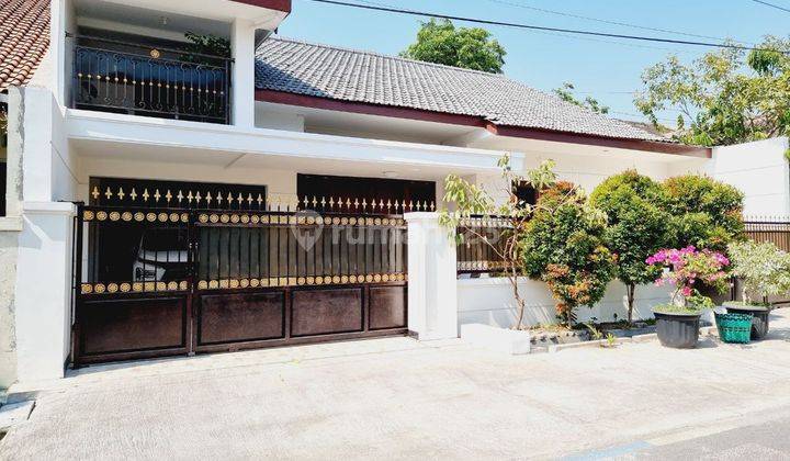 Rumah Bagus Minimalis Modern 1,5 Lt Tengah Kota Solo