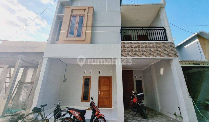 Rumah Bagus 2 Lt Kekinian Masih Baru Di Cluster  1