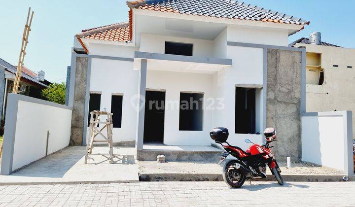 Rumah Cantik 121m² Gress Cluster Solo Kota  1