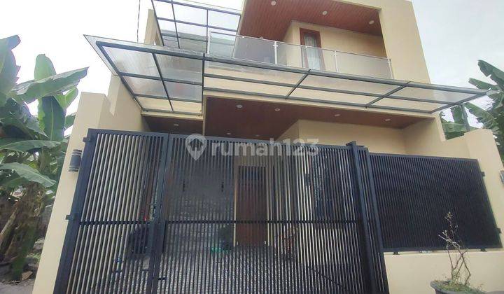 Rumah Bagus Modern 2 Lt Di Kartasura Sukoharjo 1