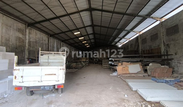 Strategic Warehouse Access for Containers Near the Clmdu Toll Gate