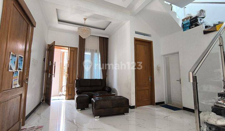 Rumah Bagus 2 Lt Full Furnish Klodran Colomadu Kra 2