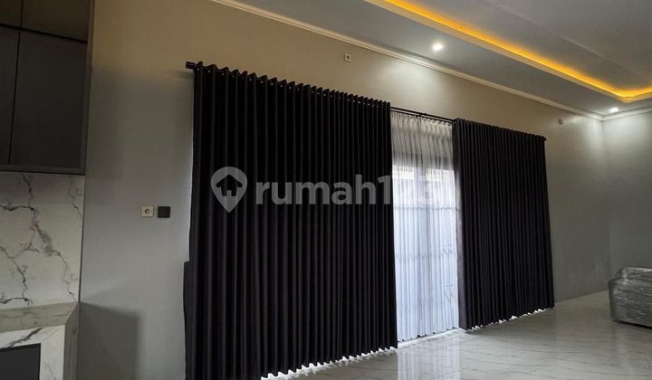 Rumah Bagus Mewah di Perumahan Mojolaban 2