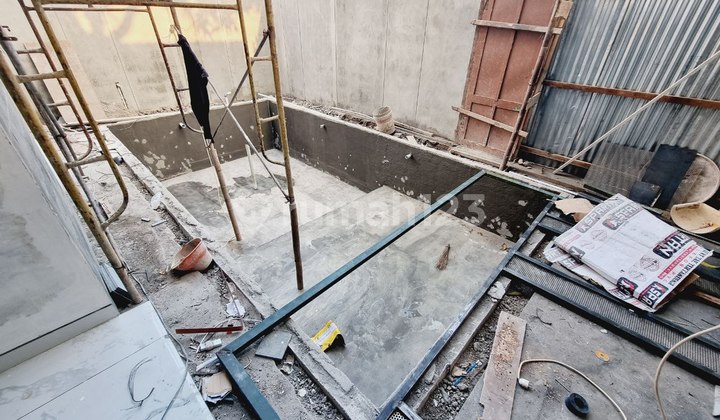 Rumah Mewah 2 Lt Hook Ada Pool Finishing Kota Solo 2