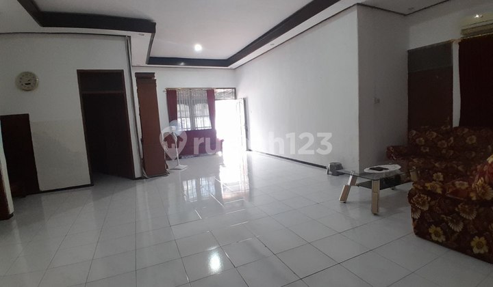 Rumah Terawat Furnish Strategis Di Laweyan 2