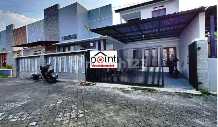 Rumah Bagus Strategis 145m² Di Laweyan Solo Kota Rumah Bagus Strategis 145m² Di Laweyan Solo Kota