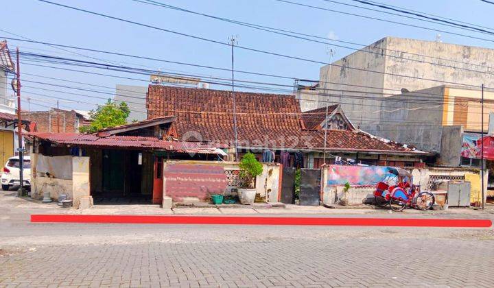 Tanah Hook 300m² Strategis Tengah Kota Solo