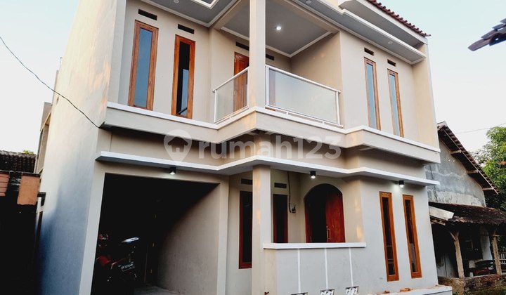 Rumah Cantik 2lt Gress Di Lingkungan Nyaman Boyolali Rumah Cantik 2lt Gress Di Lingkungan Nyaman Boyolali