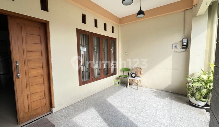 Rumah Bagus Semi Furnished Dekat Taman Jaya Wijaya Surakarta 2