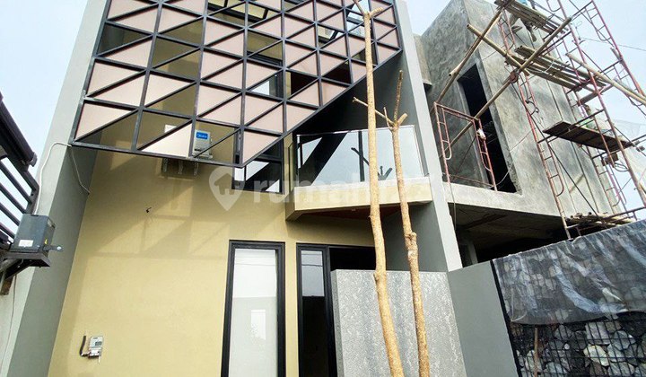 Unique New House by Main Road, Furnished Bonus, Sukoharjo 2